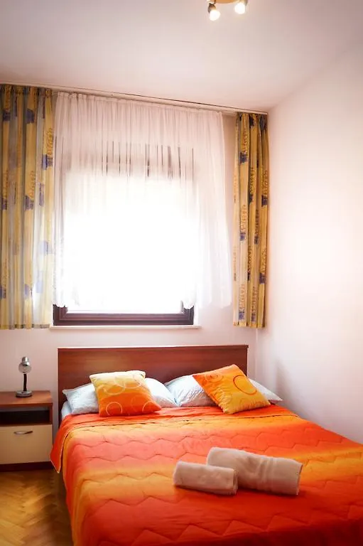 Apartments Bobi Zara